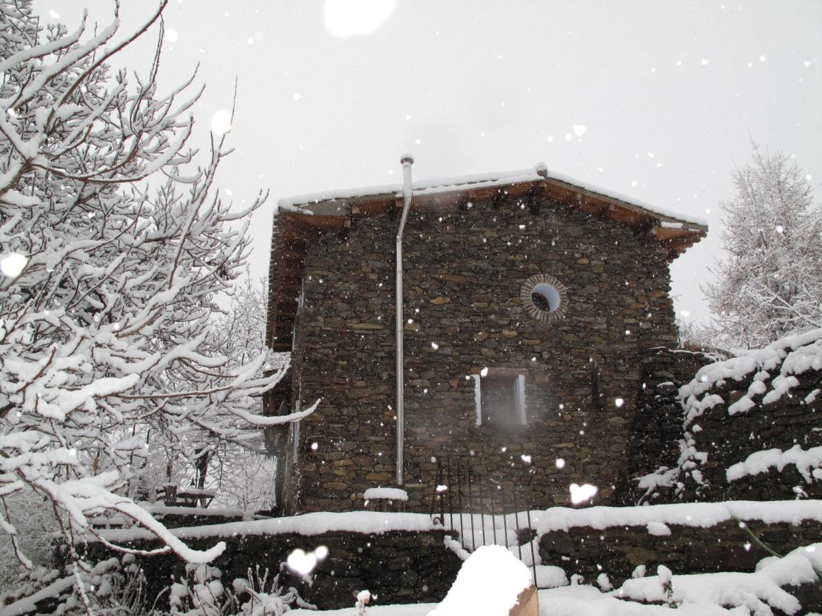 La Casa Del Nogal Villa เกวคาร์-เซียร์รา ภายนอก รูปภาพ