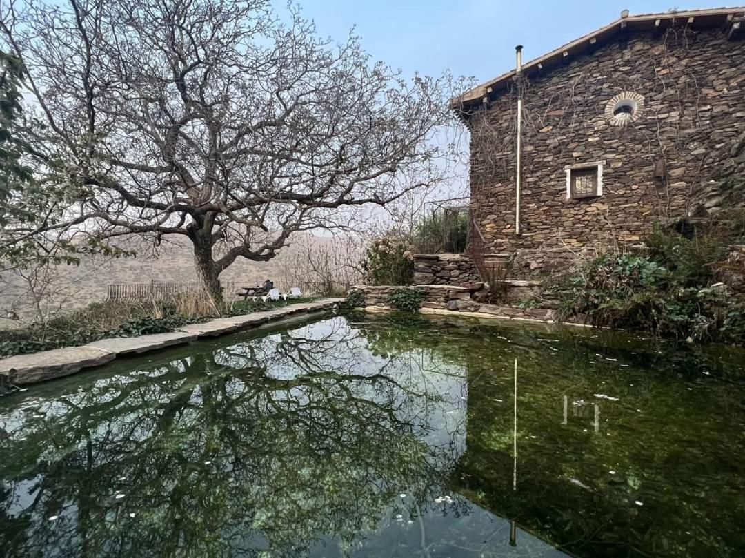 La Casa Del Nogal Villa เกวคาร์-เซียร์รา ภายนอก รูปภาพ