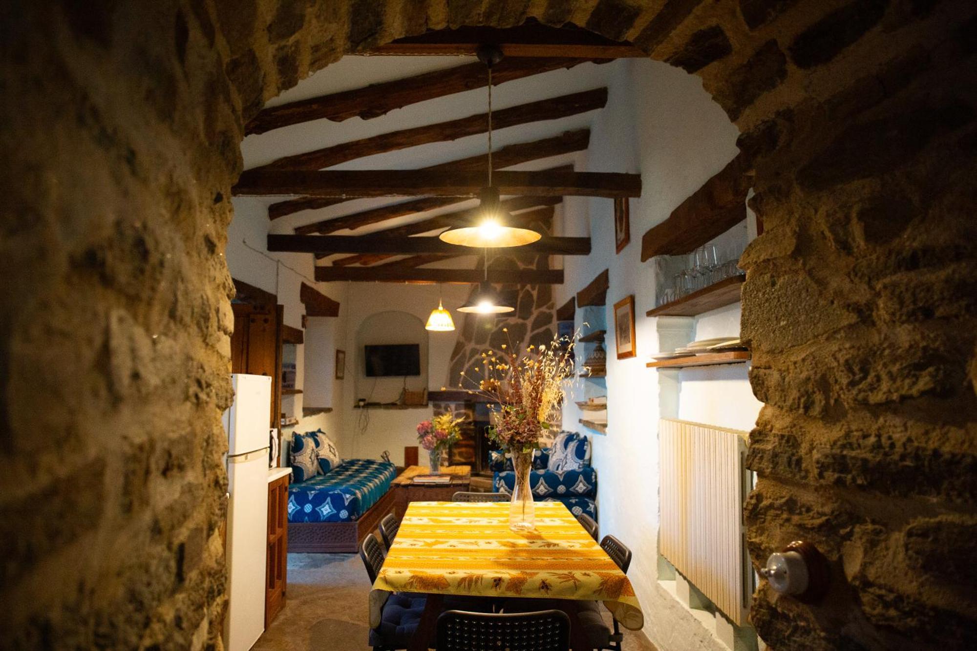 La Casa Del Nogal Villa เกวคาร์-เซียร์รา ภายนอก รูปภาพ